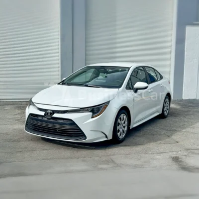 Toyota Corolla LE – 2023