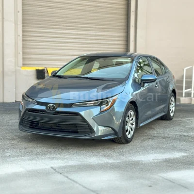 Toyota Corolla LE – 2024