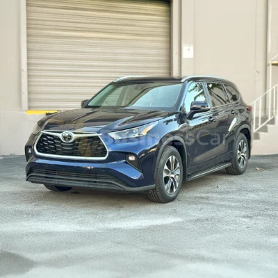 Toyota Highlander XLE – 2023