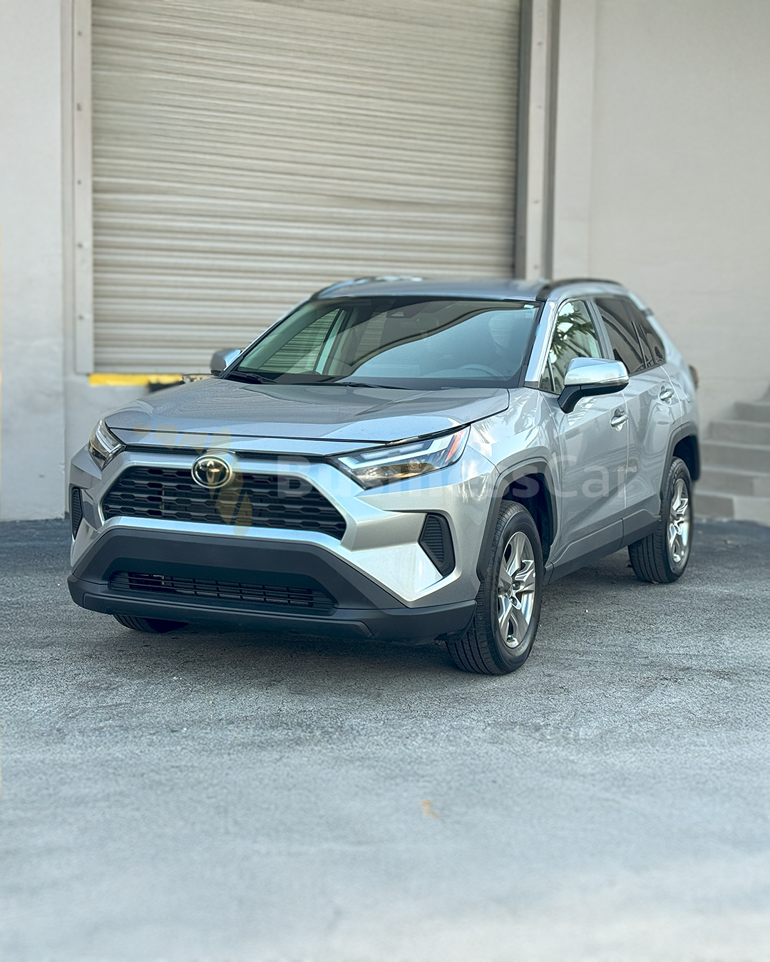Toyota RAV4 LE – 2024