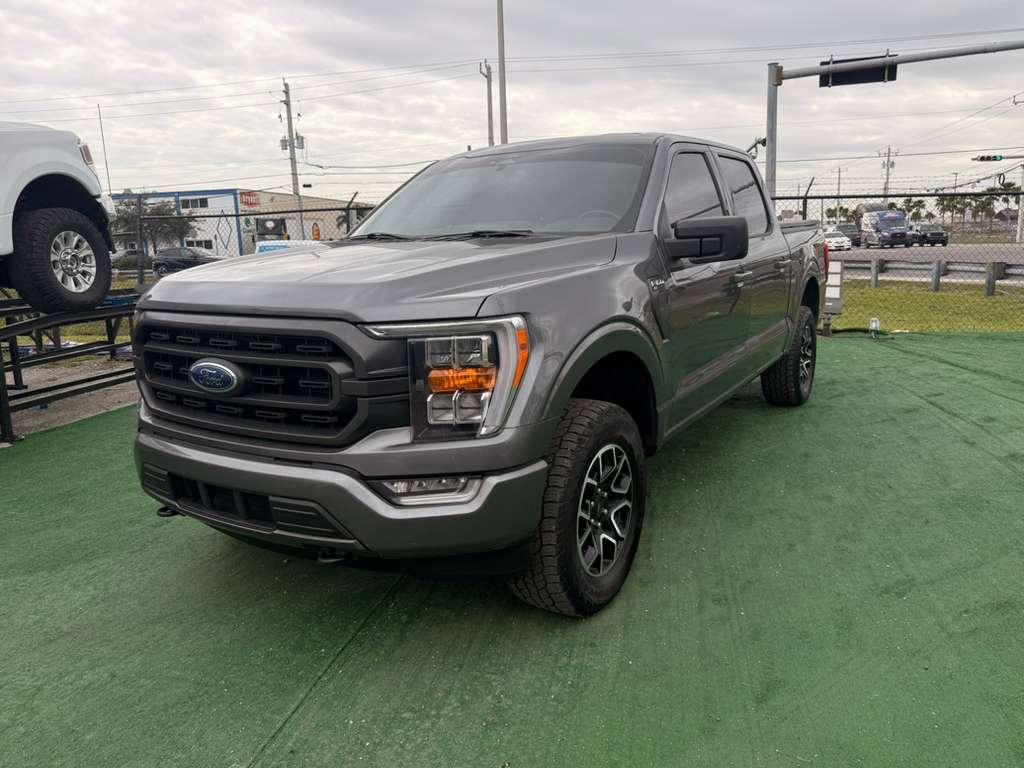 Ford F150 SuperCrew Cap XLT – 2022