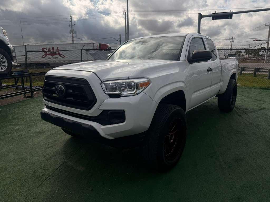 Toyota Tacoma Access Cab SR 4×4 – 2022