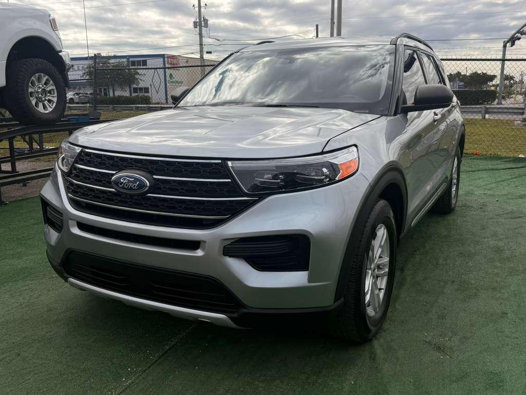 Ford Explorer XLT – 2023