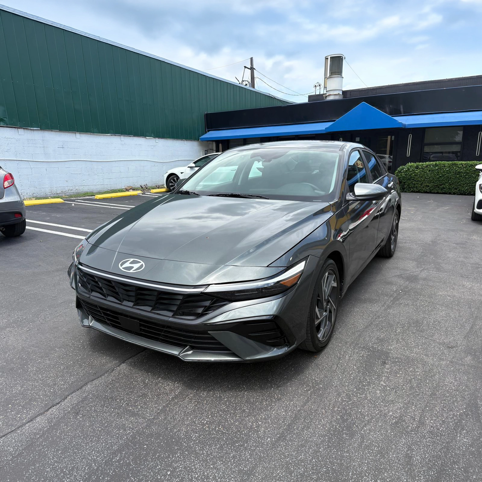 Hyundai Elantra 2025